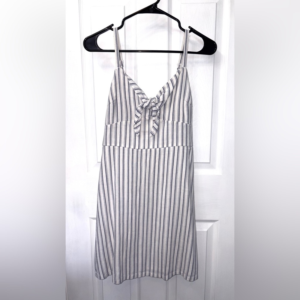 Hollister Blue and White Tie Front Dress  (USED)